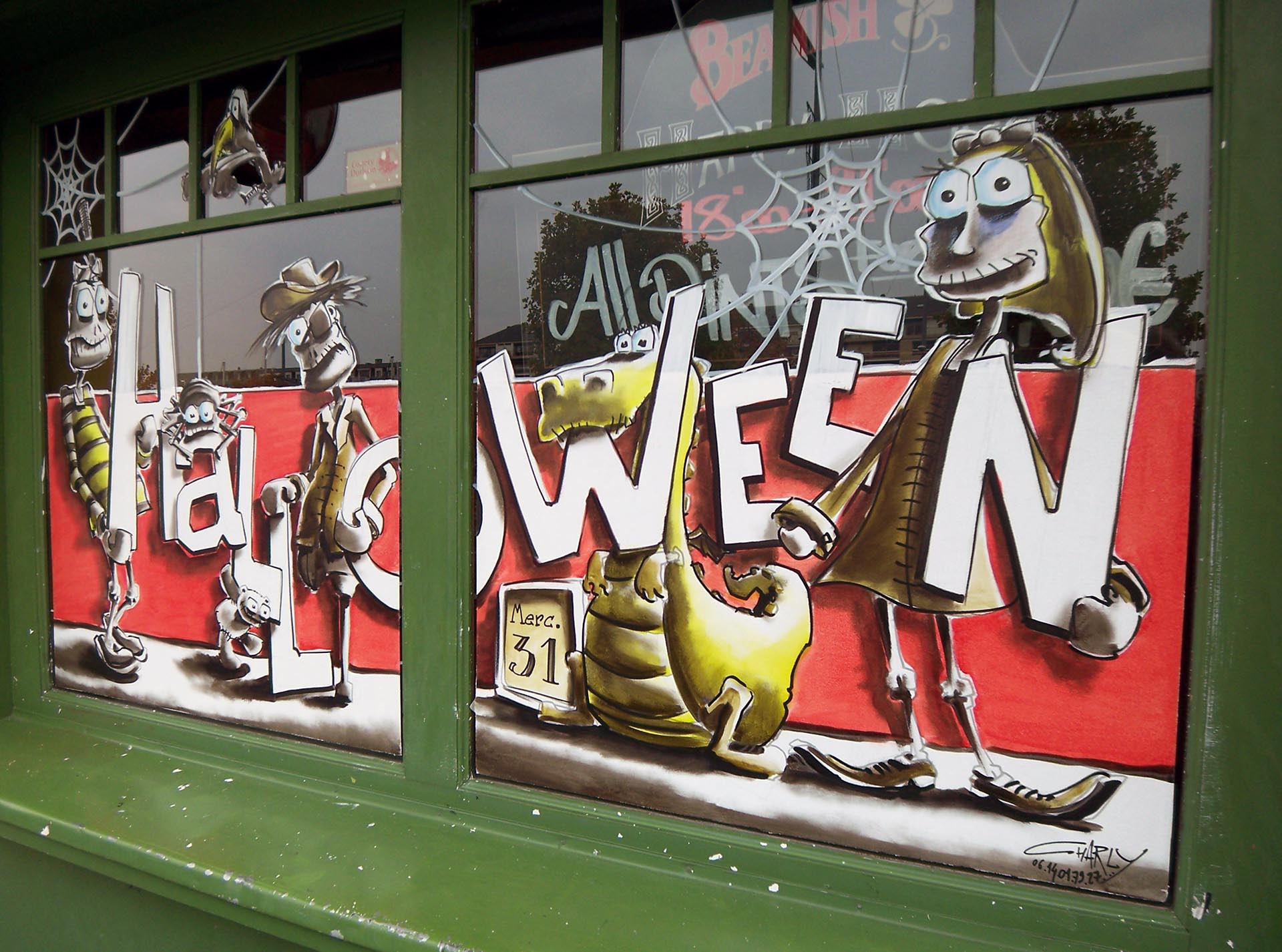 Peinture Halloween sur vitrine du pub O’Donnell’s – Jean‑Charles Varlet