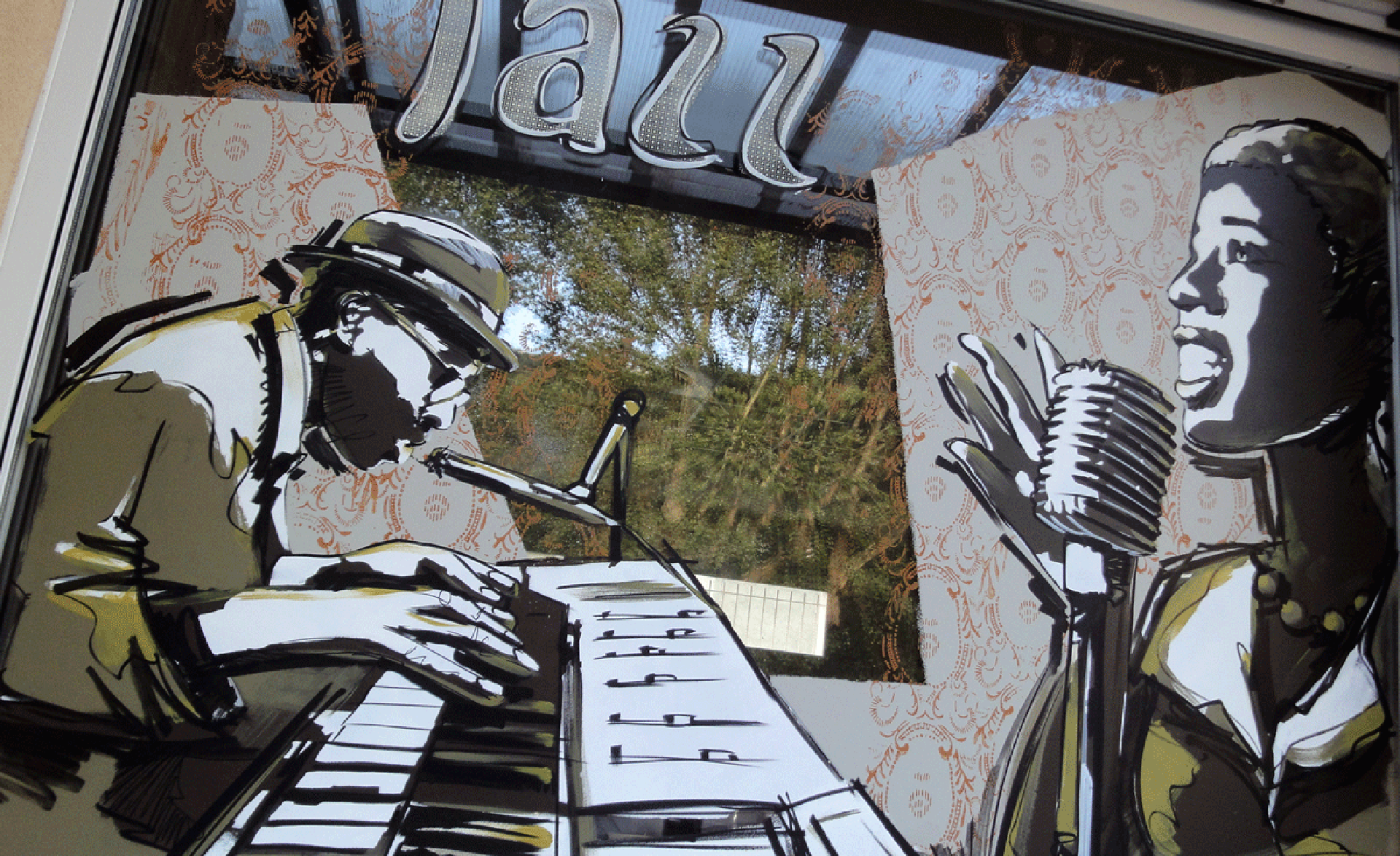 Décors permanents peints pour les commerçants de Jazz in Marciac Festival